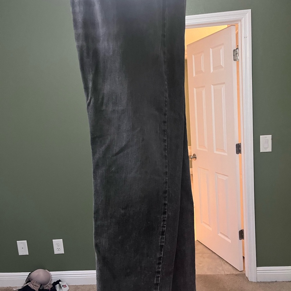 Levi’s - Picture 2 of 4